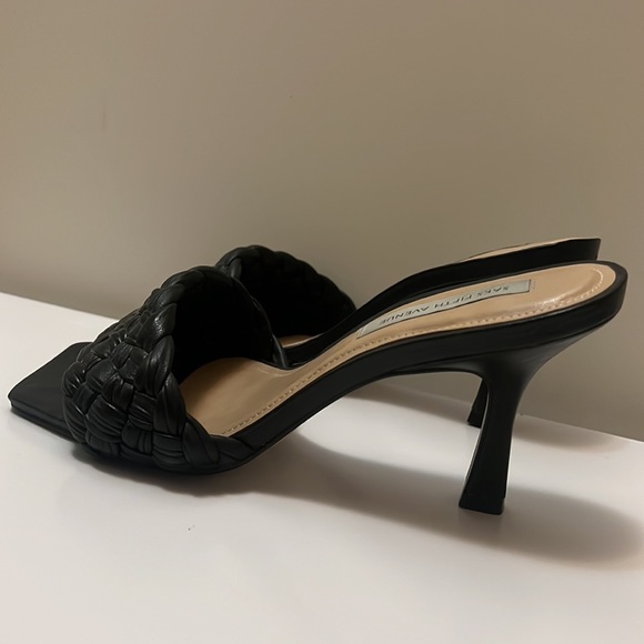 Braided Leather Heel Sandals - Picture 5 of 8